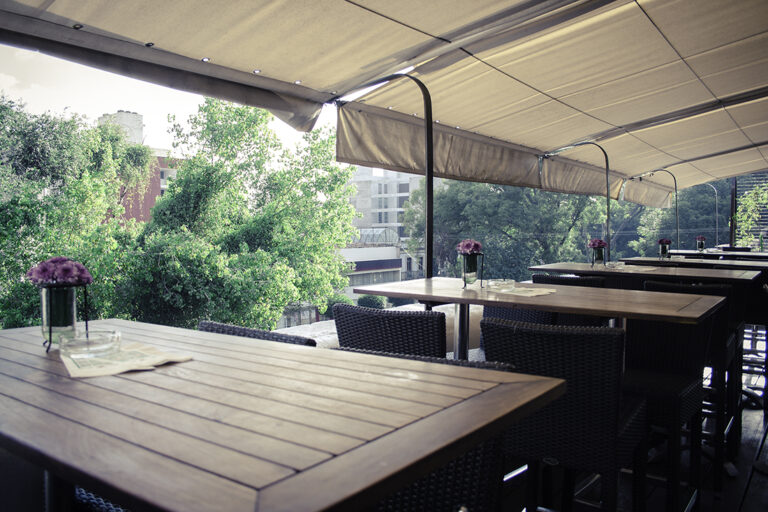 17056 cafebreria el pendulo 768x512