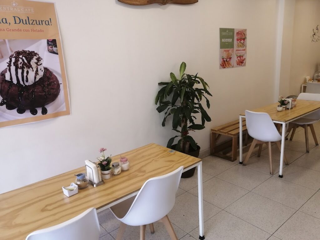 17174 central cafe 1024x768