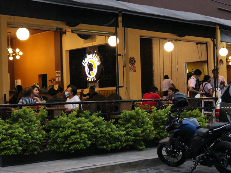 17198 valentina cafe 768x576