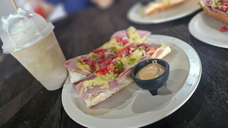 17205 vive cafe 768x432