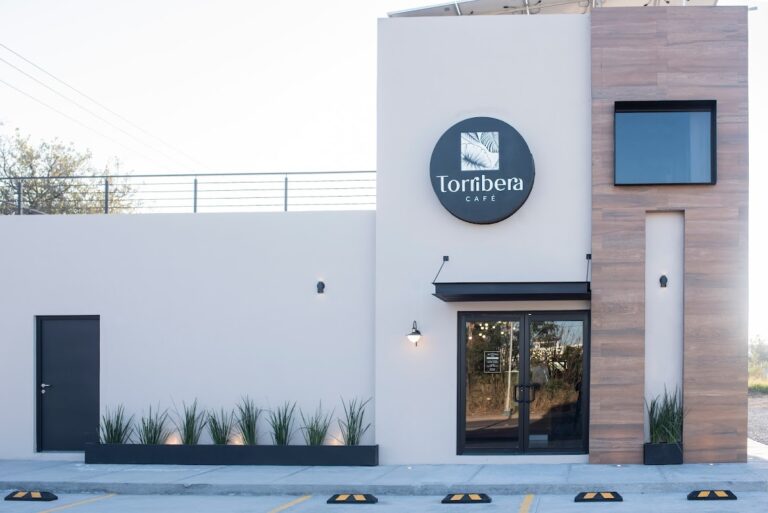 17212 torribera cafe 768x513
