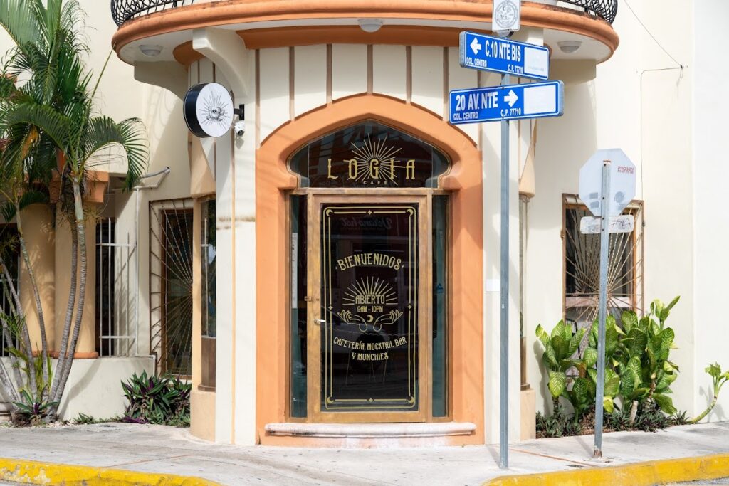 17256 logia cafe 1024x683