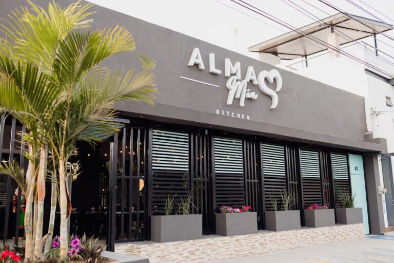 17285 alma mia restaurante 768x512