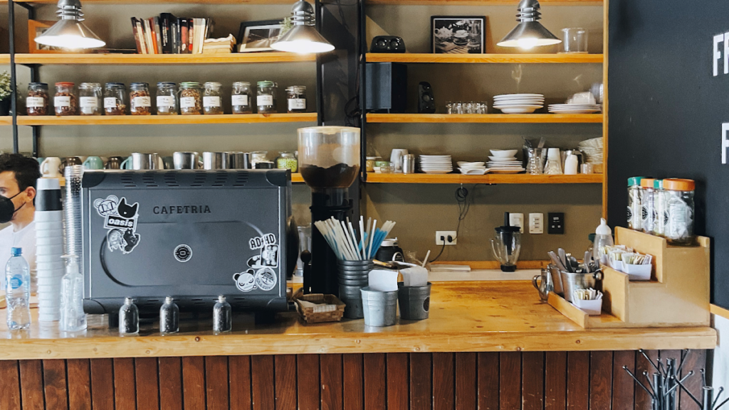 17290 avenida cafe 1024x577