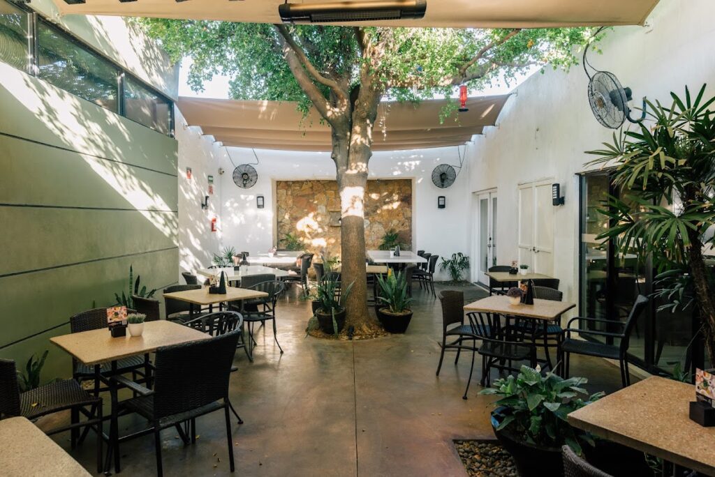 17293 el cafe 57 1024x684