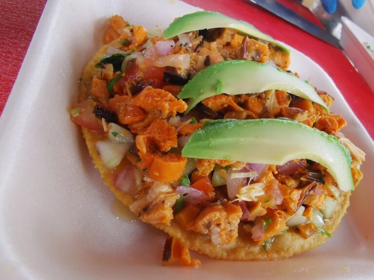 17703 mariscos la dona 768x576