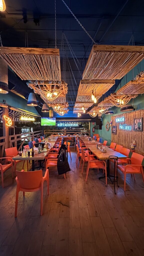 17738 el muchacho alegre chihuahua 576x1024