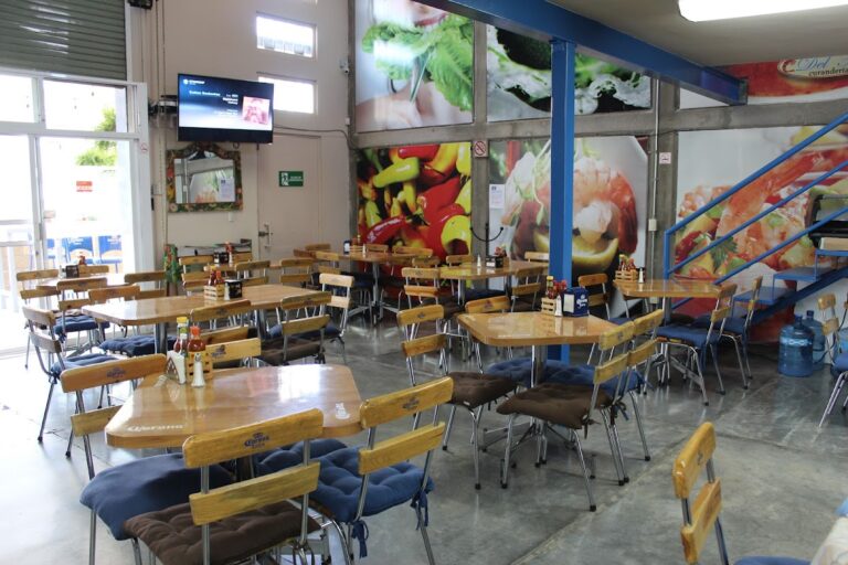 18046 rest. del mar curanderia mariscos 768x512
