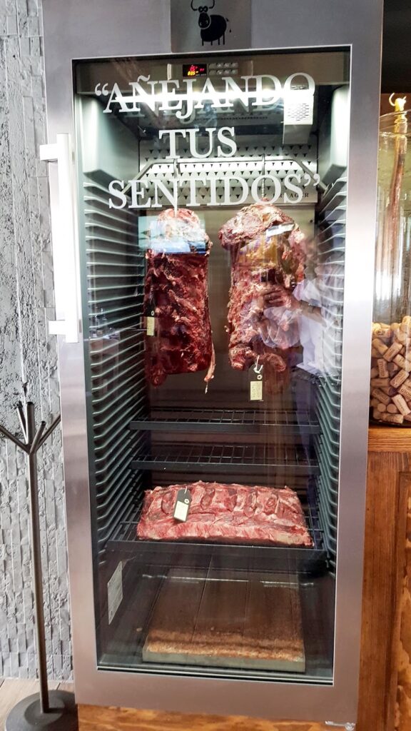 18141 restaurante el torito steak 576x1024