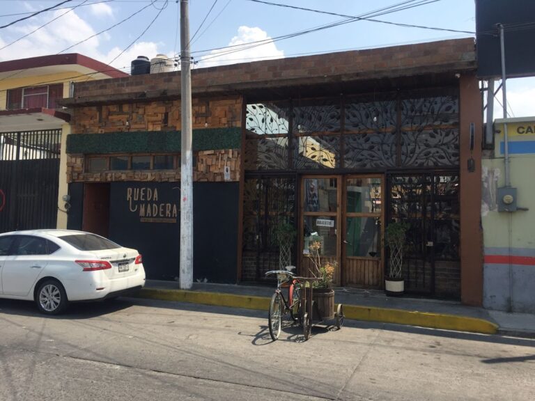 18187 rueda madera 768x576