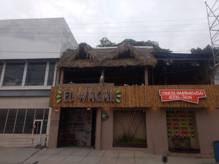 18305 restaurante bar el wacal 768x576