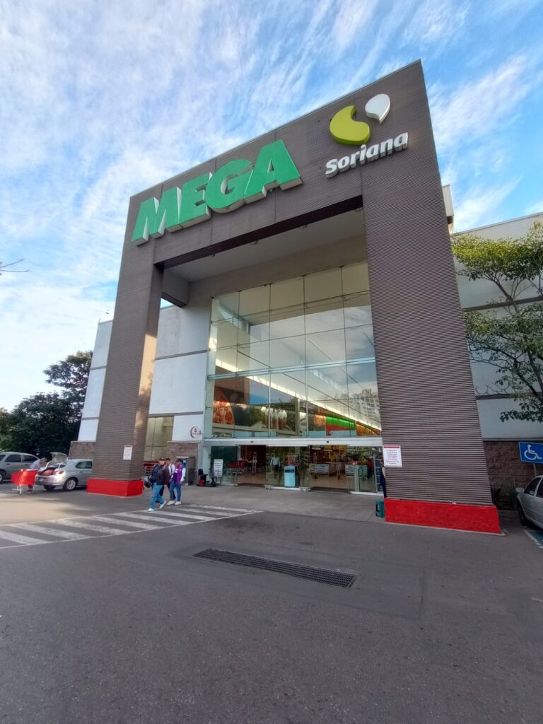 18550 soriana hiper la selva 768x1024