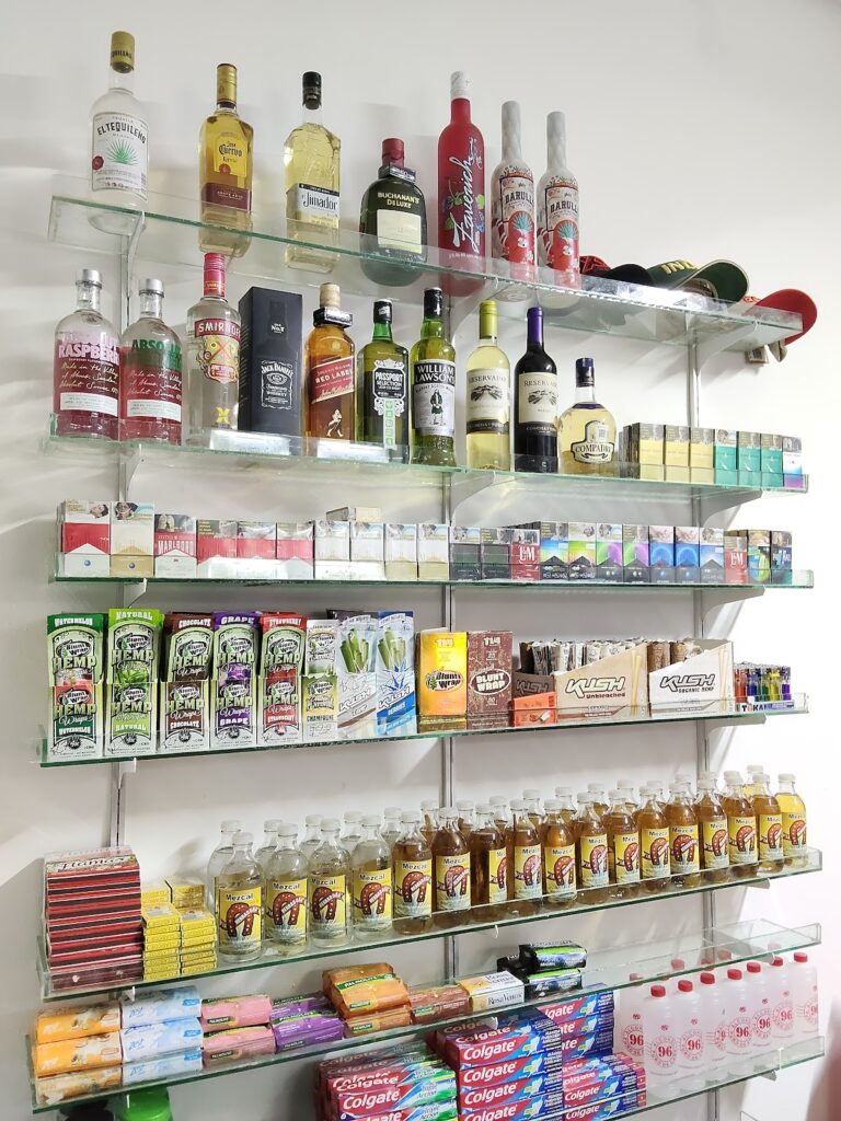 18874 tienda leos 768x1024