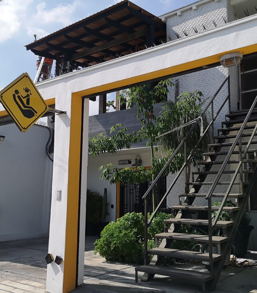 19936 dentista monterrey bmd 898x1024