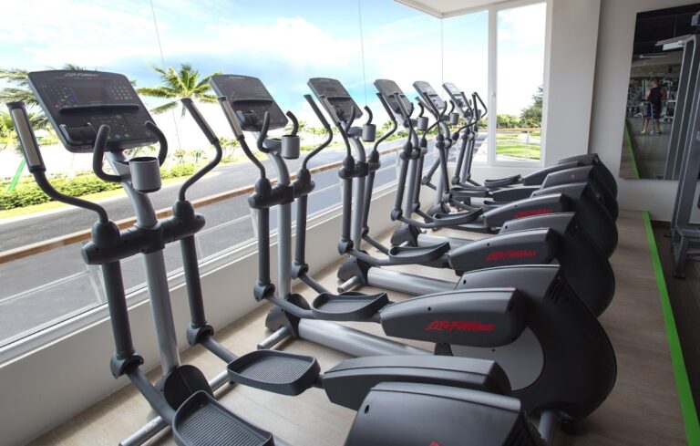 20717 fitness center bucerias 768x489