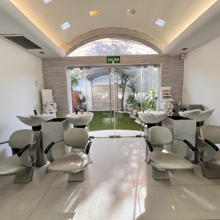 21221 grace spa 768x767