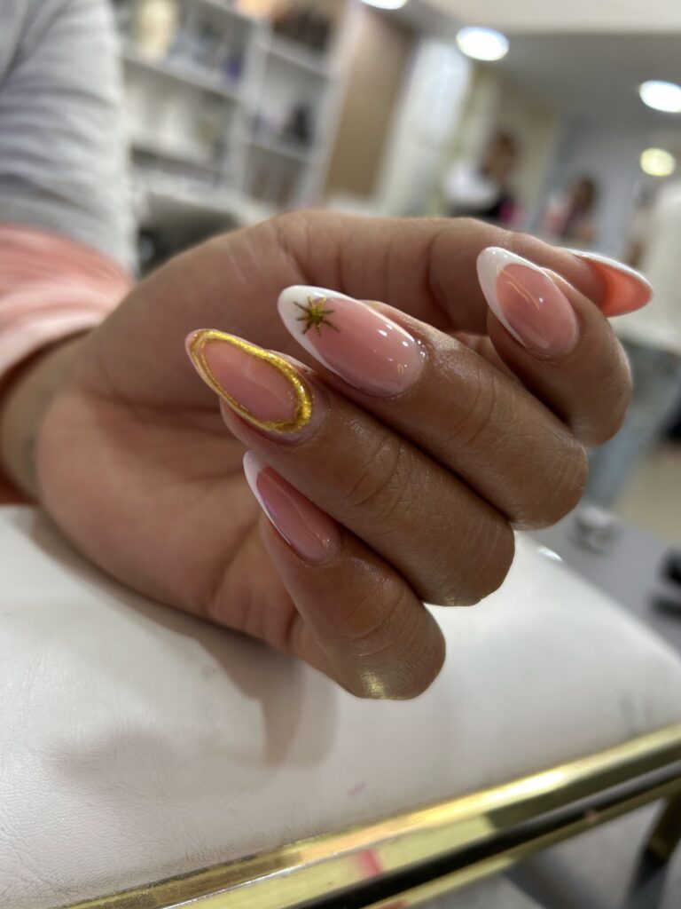 21551 studio blezza 768x1024