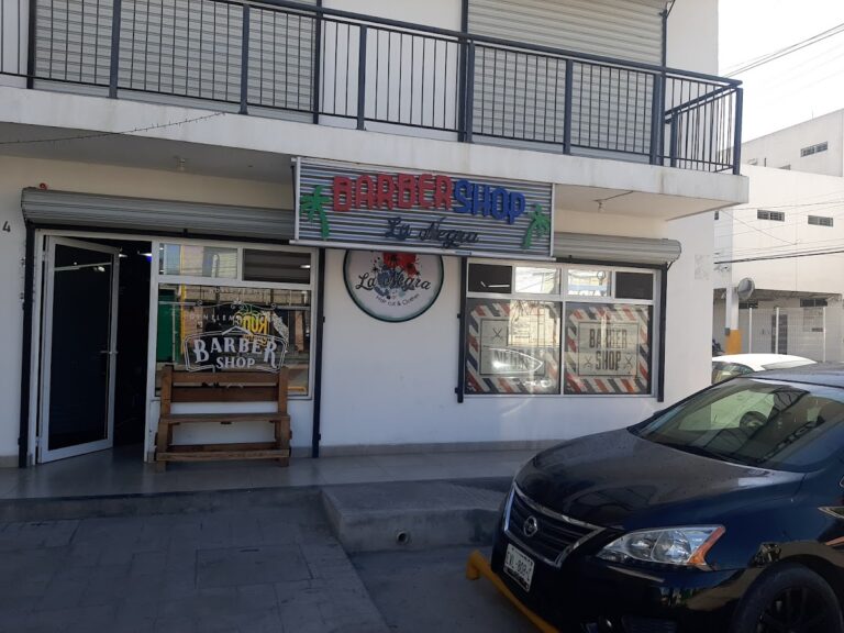 21720 la negra barber shop saltillo 768x576