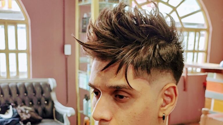 21824 vanidozos barberia salon 768x432