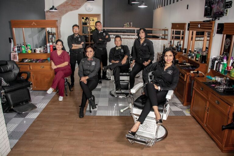 22065 the barbers spa 768x512