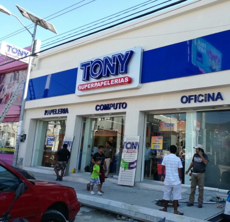 22178 tony superpapelerias 768x741