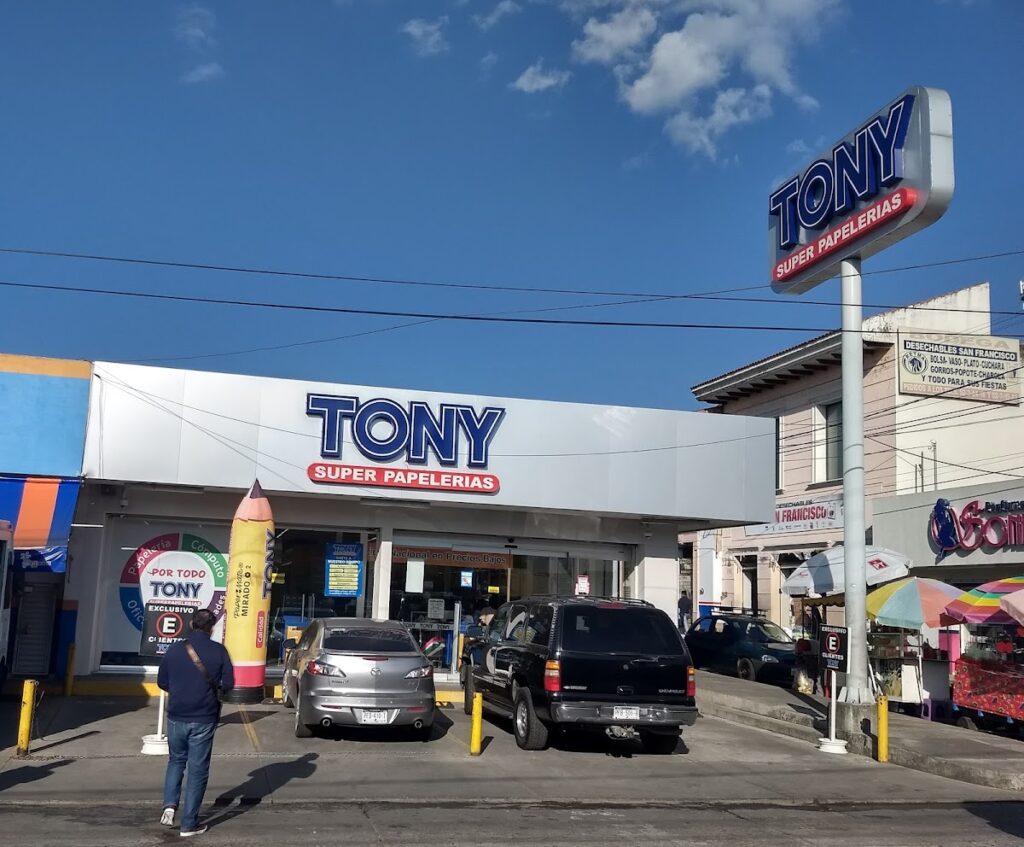 22263 tony superpapelerias 1024x847