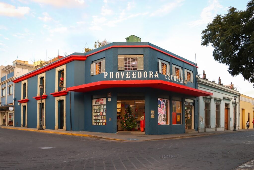 22288 la proveedora casa matriz 1024x683