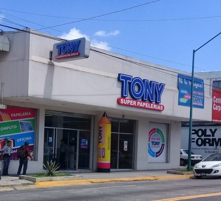 22388 tony superpapelerias 768x701