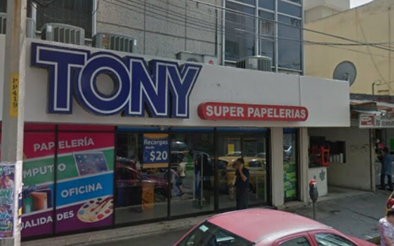 22393 tony superpapelerias 768x479