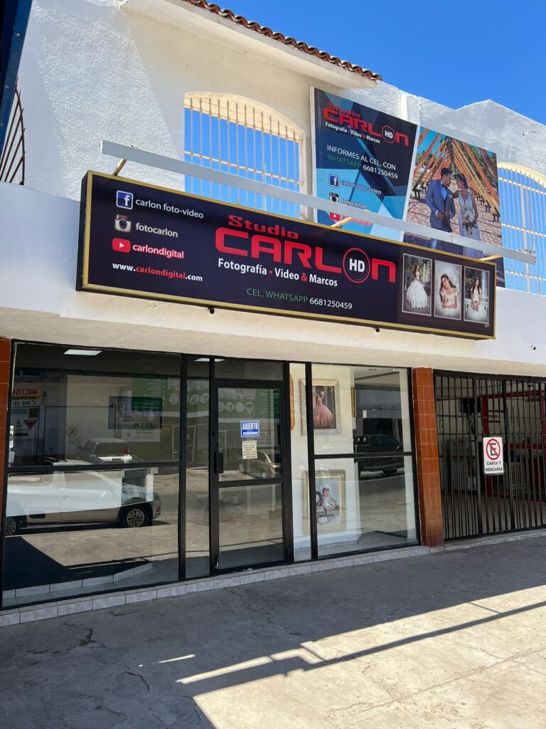 22751 foto carlon 768x1024