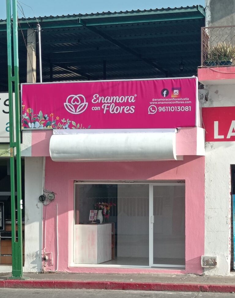 23285 enamora con flores floreria en tuxtla gutierrez 768x972