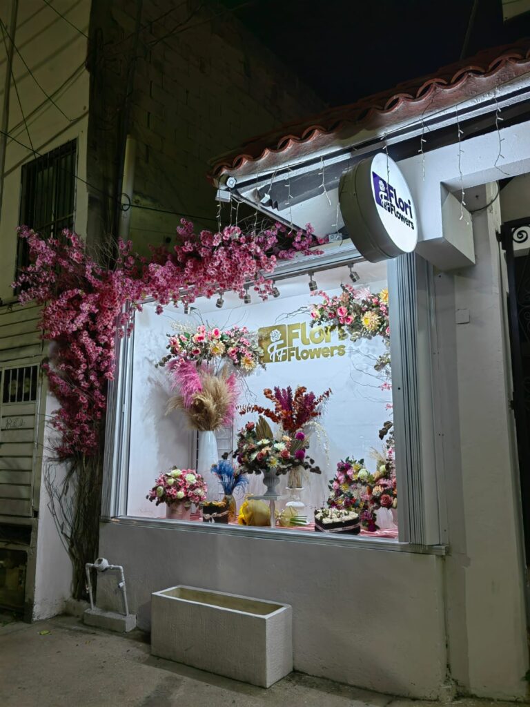 23565 flori flowers playa del carmen 768x1024