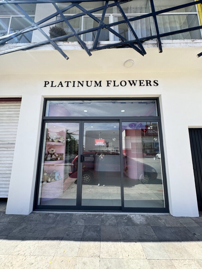 23570 floreria platinum flowers mazatlan 768x1024