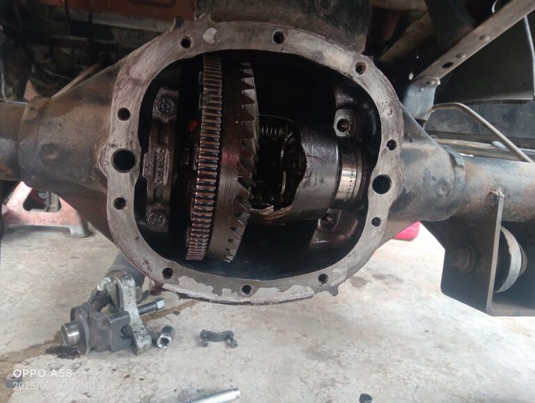 23795 taller mecanico fernandez 768x579