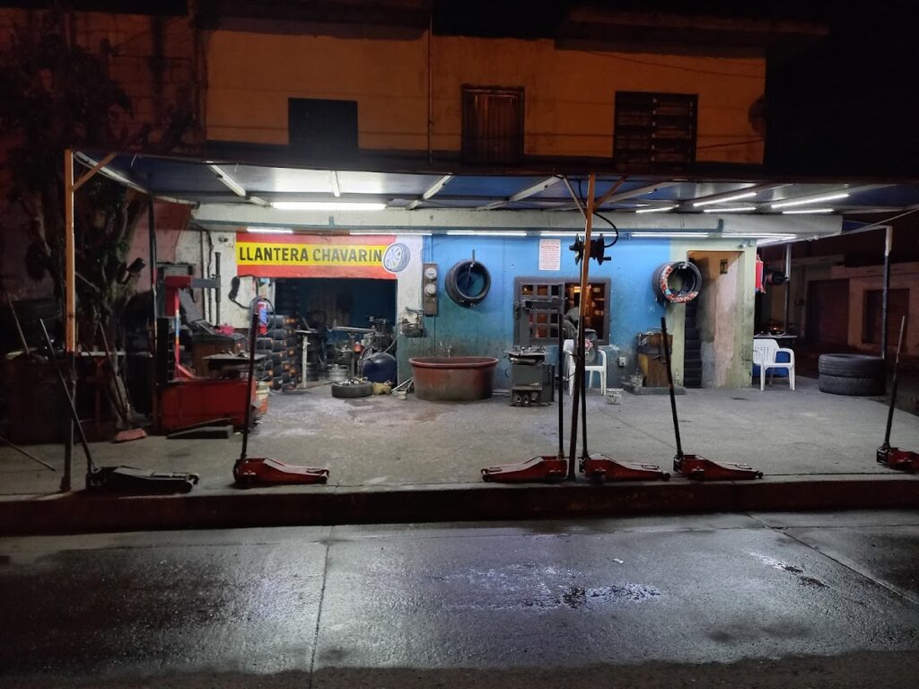 24364 llantas y gruas chavarin 247 1024x768