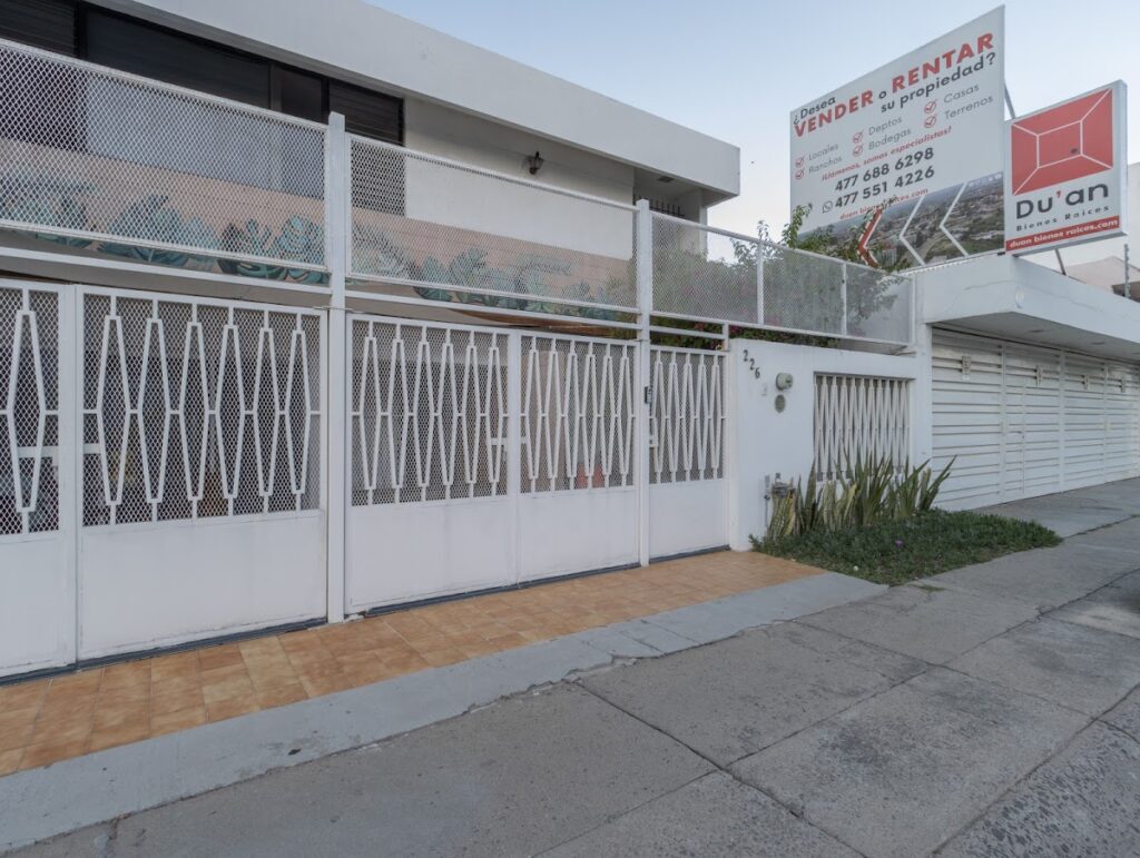 25262 duan bienes raices 1024x771