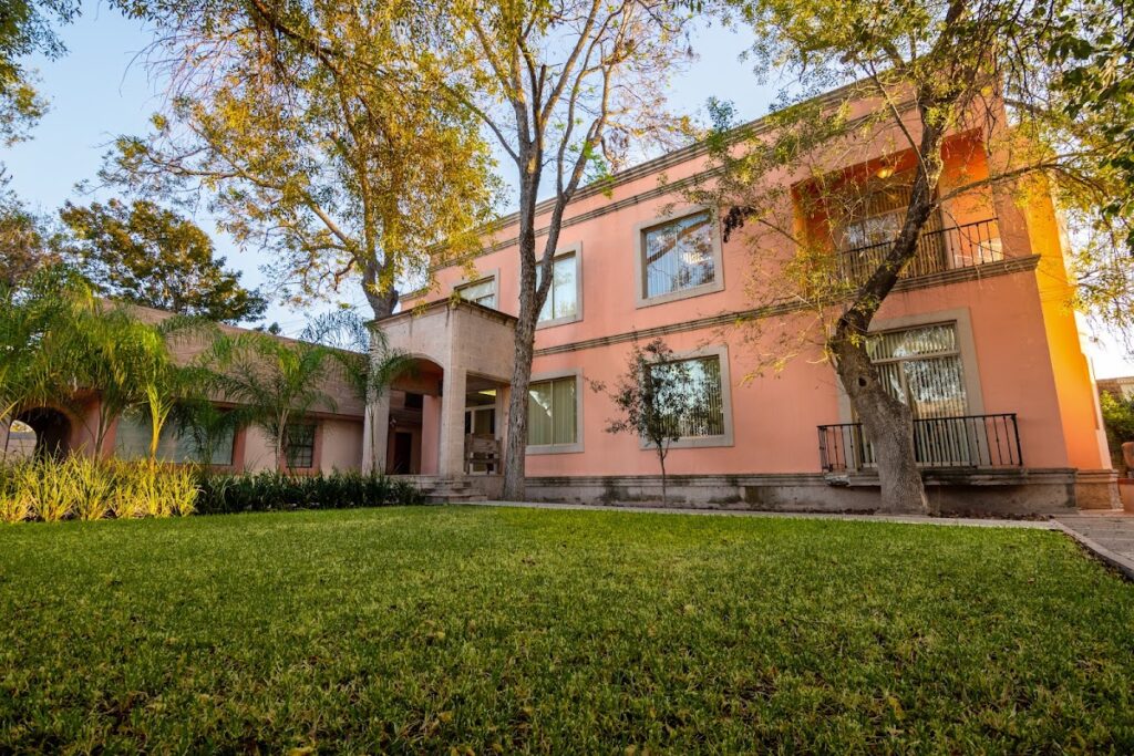 26762 guardiola assoc 1024x683