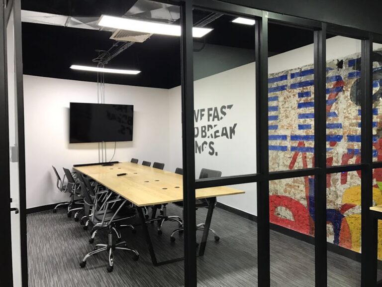 28038 hive space coworking 768x576