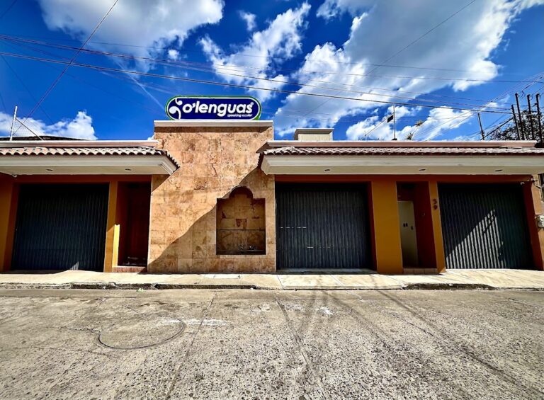 28580 olenguas escuela de idiomas 768x565