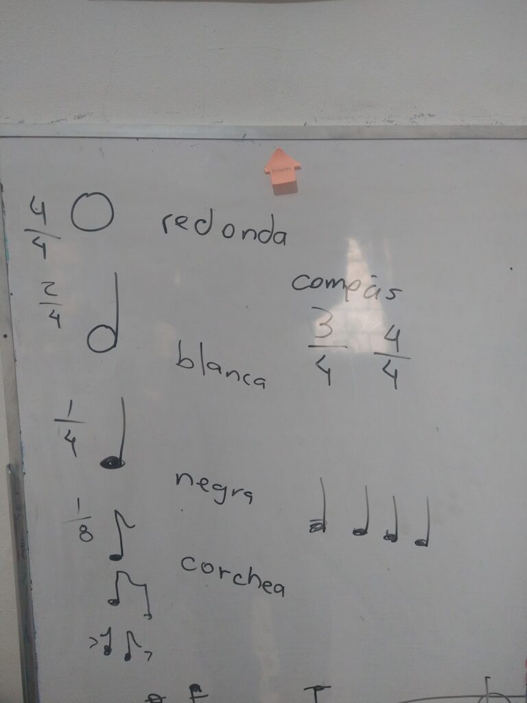 29214 carlos lira clases de musica 768x1024