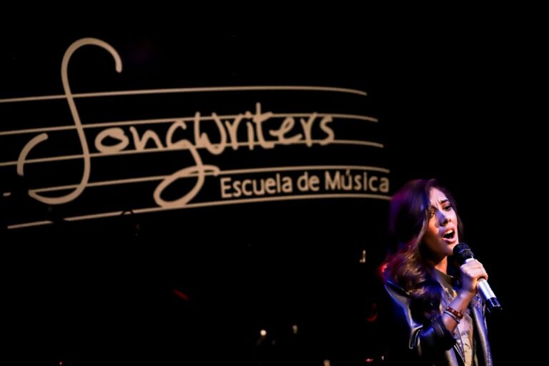 29265 songwriters escuela de musica 768x512