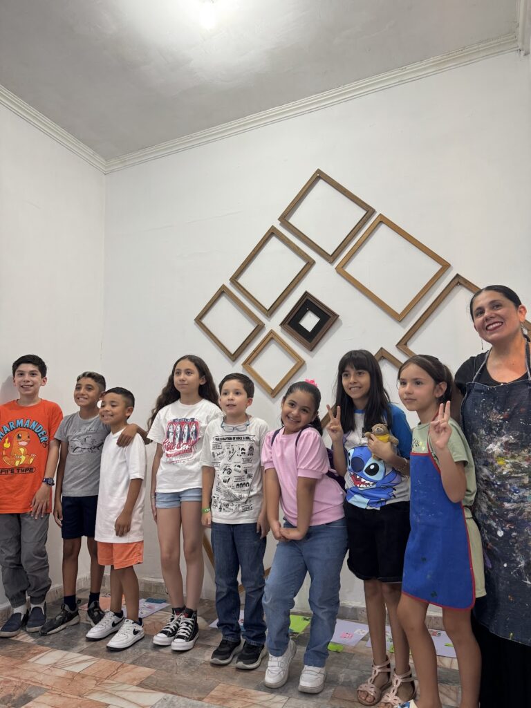 29684 nogal art studio 768x1024