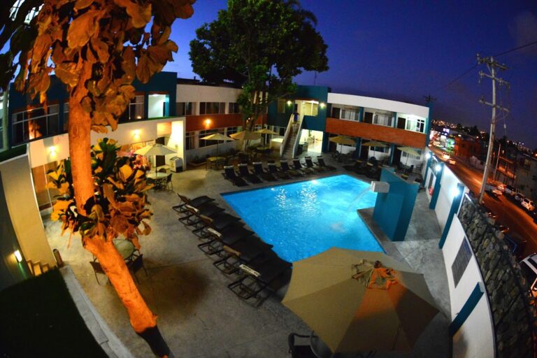 30980 baja inn ensenada 768x512