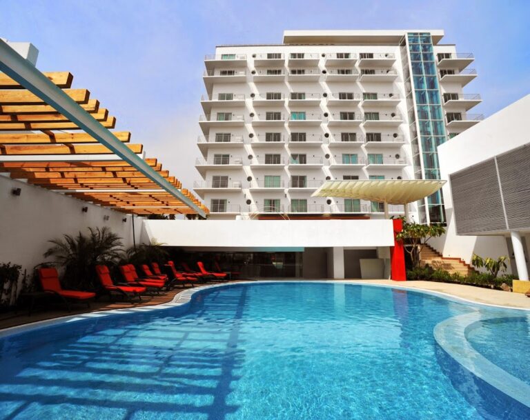 31378 hotel emporio veracruz 768x609