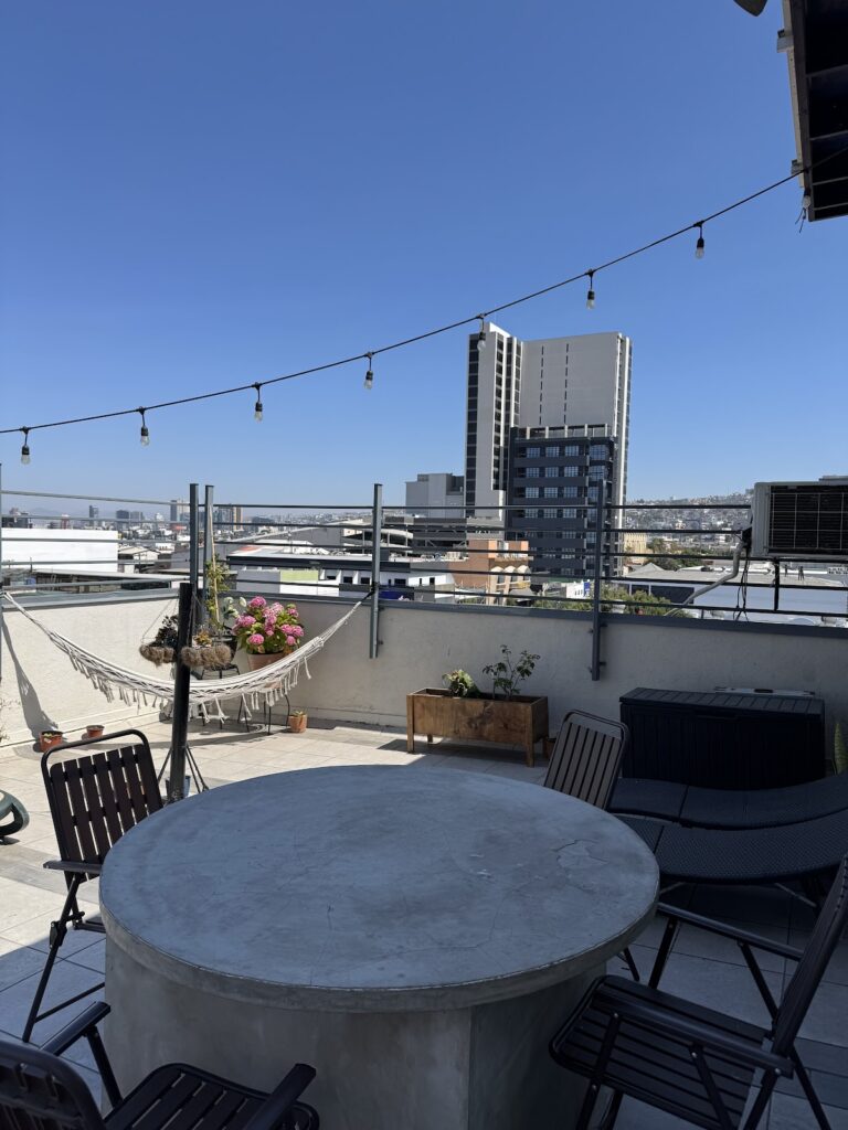 31420 paris hostel tijuana 768x1024