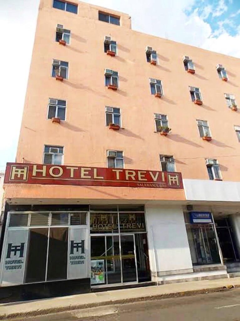 31540 hotel trevi 766x1024