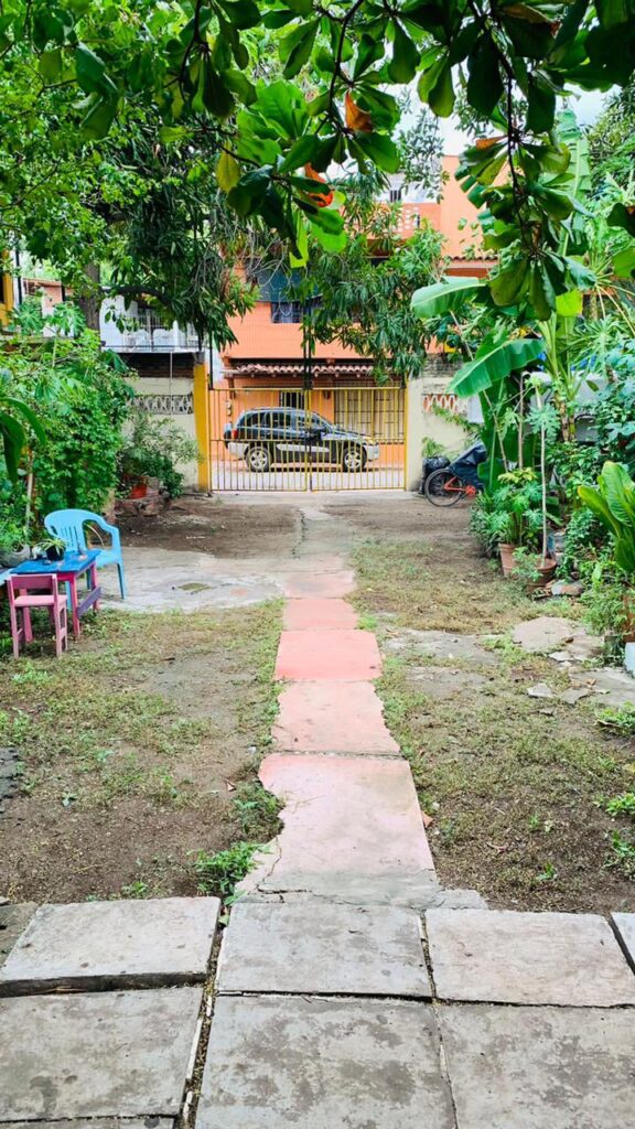 31555 casa la playa hostel 576x1024