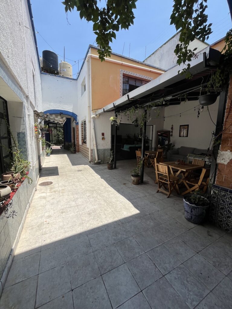 31600 casita hostel 768x1024