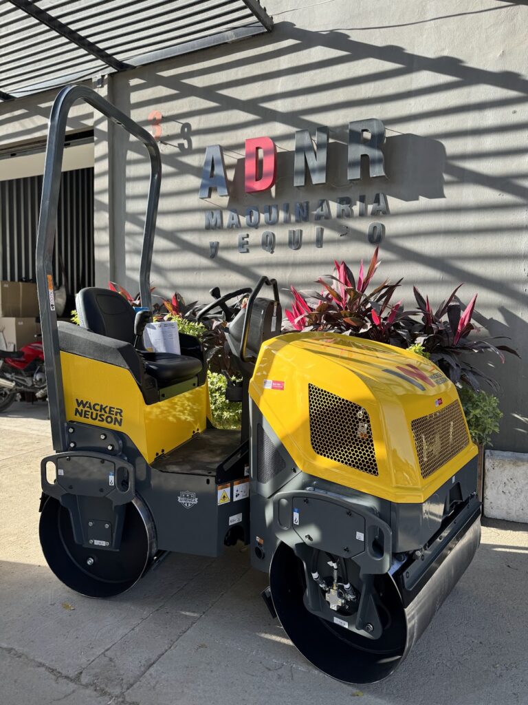 32326 renta de maquinaria en guadalajara adnr zmg 768x1024