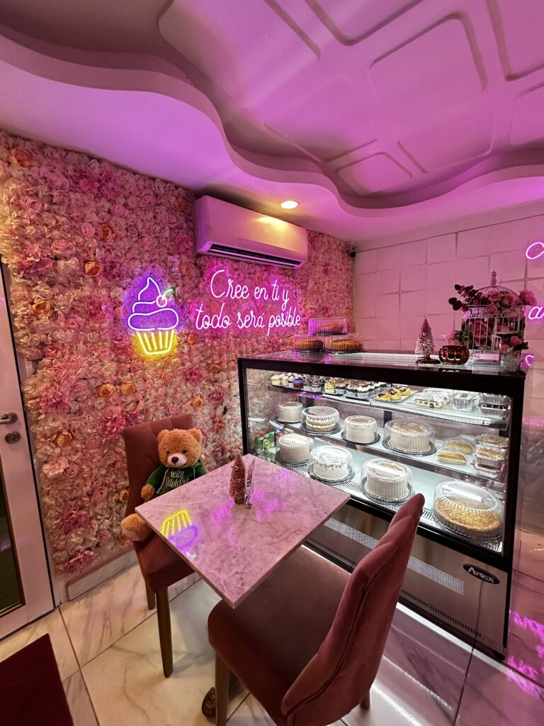 33415 fun cake factory pasteleria 768x1024